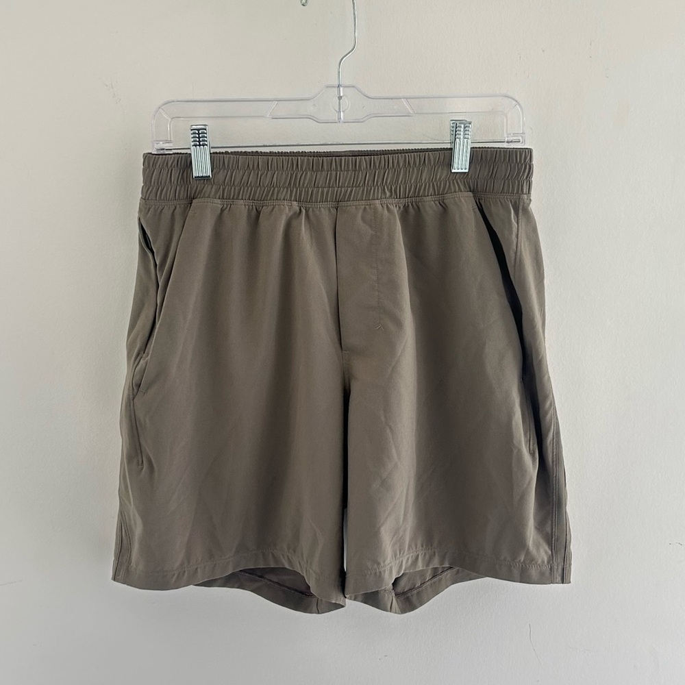 Lululemon 2-1 dual athletic shorts for men, Size small
